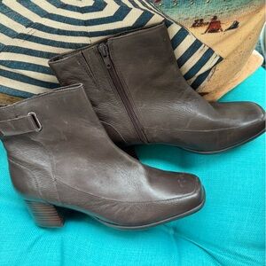 Easy Spirit Leather Upper Bootie, 9W